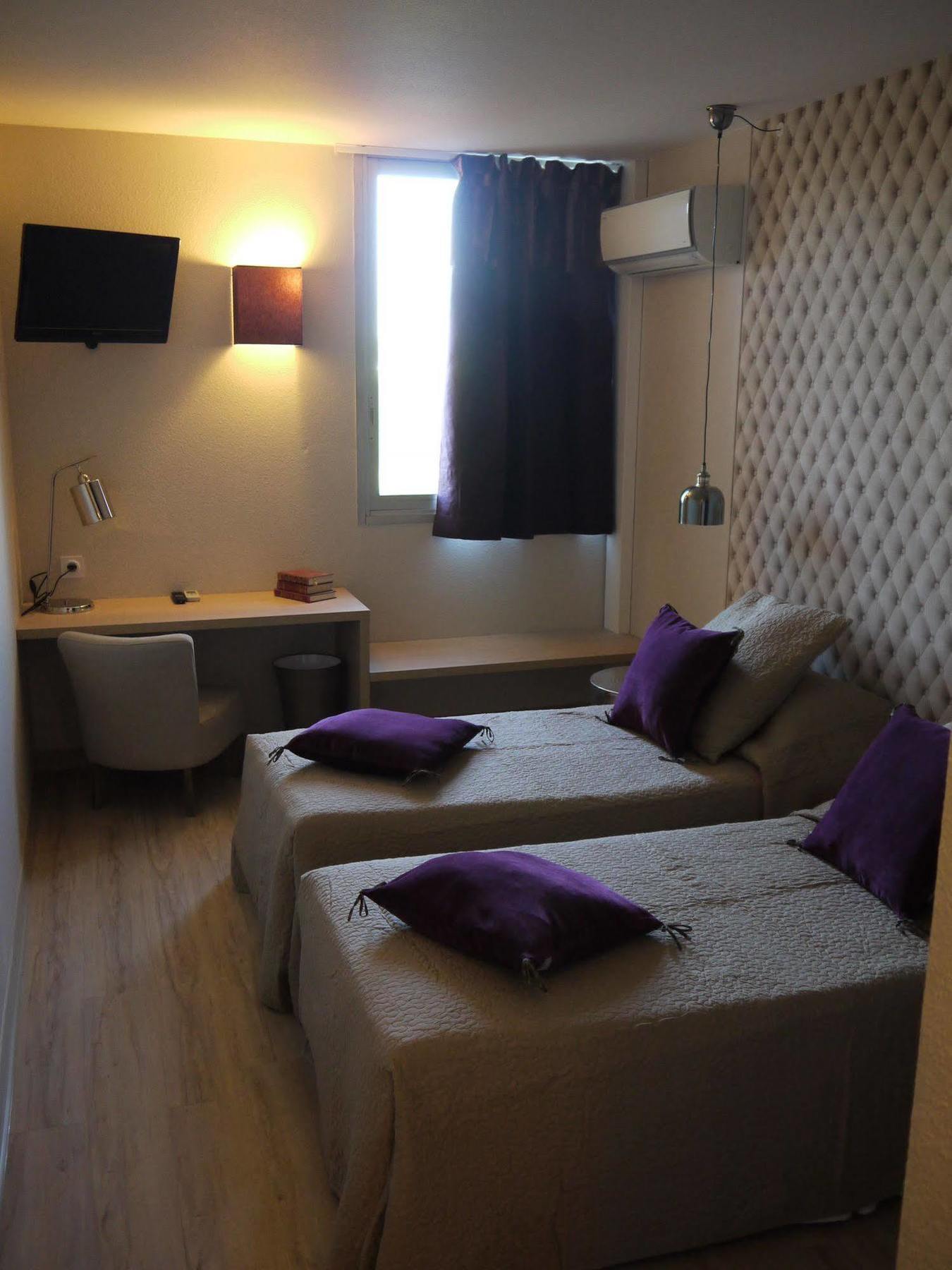 ลา กีเอตา Hotel ตูลูส ภายนอก รูปภาพ